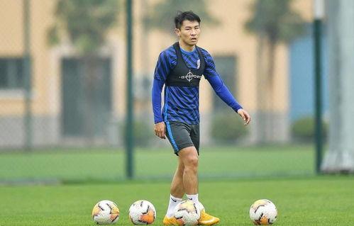 于汉超最新爆料新星,新星崛起,足球界新希望闪耀登场 第3张 于汉超最新爆料新星,新星崛起,足球界新希望闪耀登场 第3张